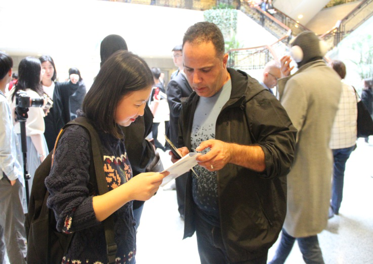 【阿语动态】澳门六合彩内幕资料
阿拉伯语系师生助力第四期阿拉伯文博专家研修班9.png
