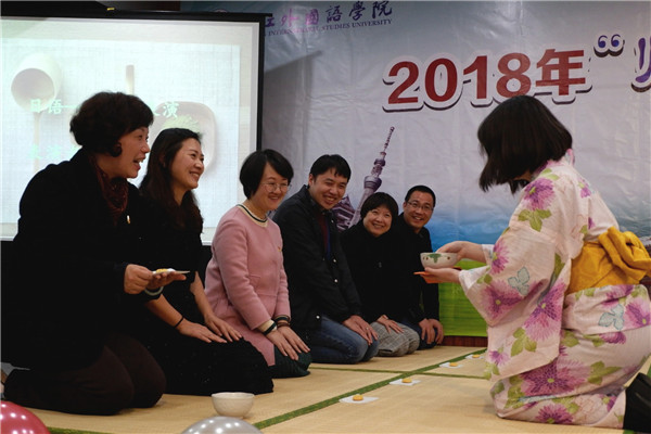 奉茶2.jpg